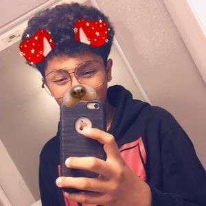 Meet your Posher, Aaron